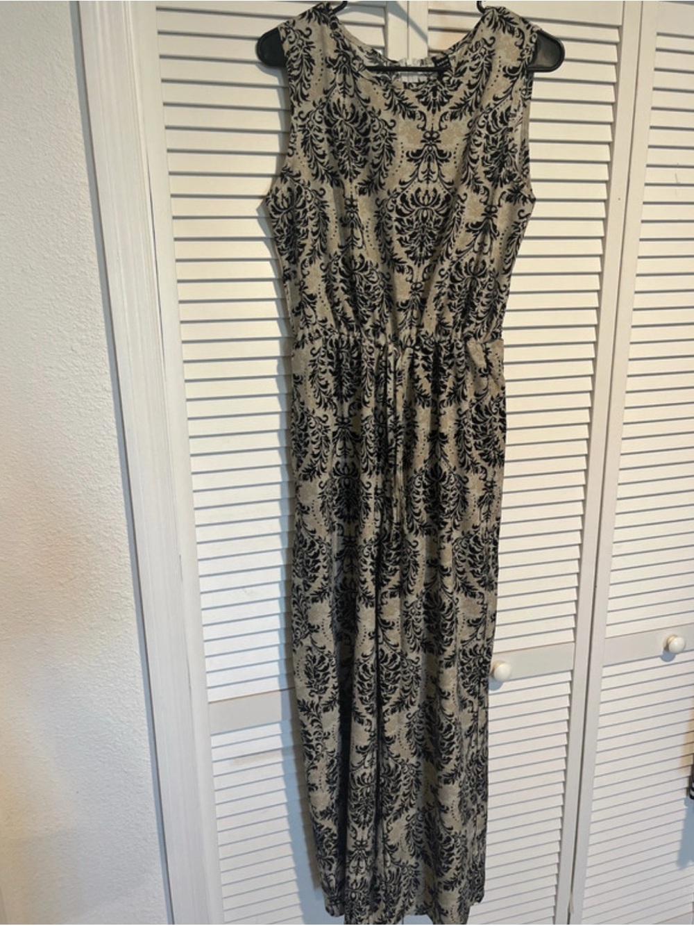 SHEIN Black Damask Print Maxi Dress